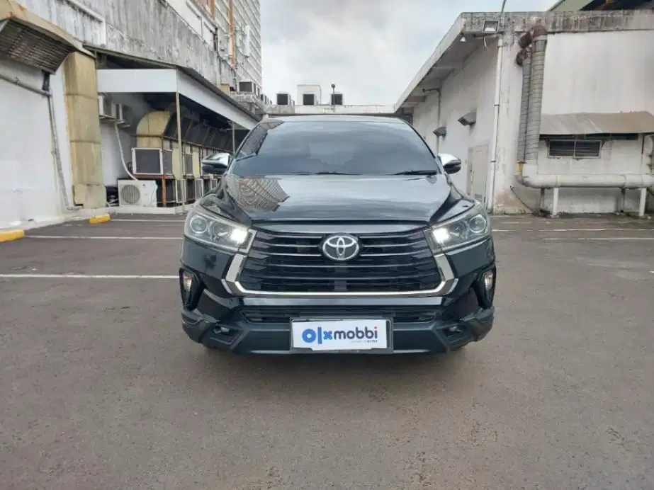 Toyota Kijang Innova 2.0 Venturer Bensin-AT 2021 Hitam