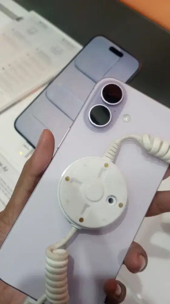 Saya menjual iPhone 17 basic