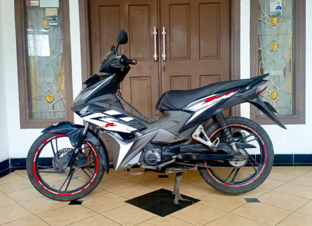 Honda Blade 110 2009 Rawatan Sangat Terbaik