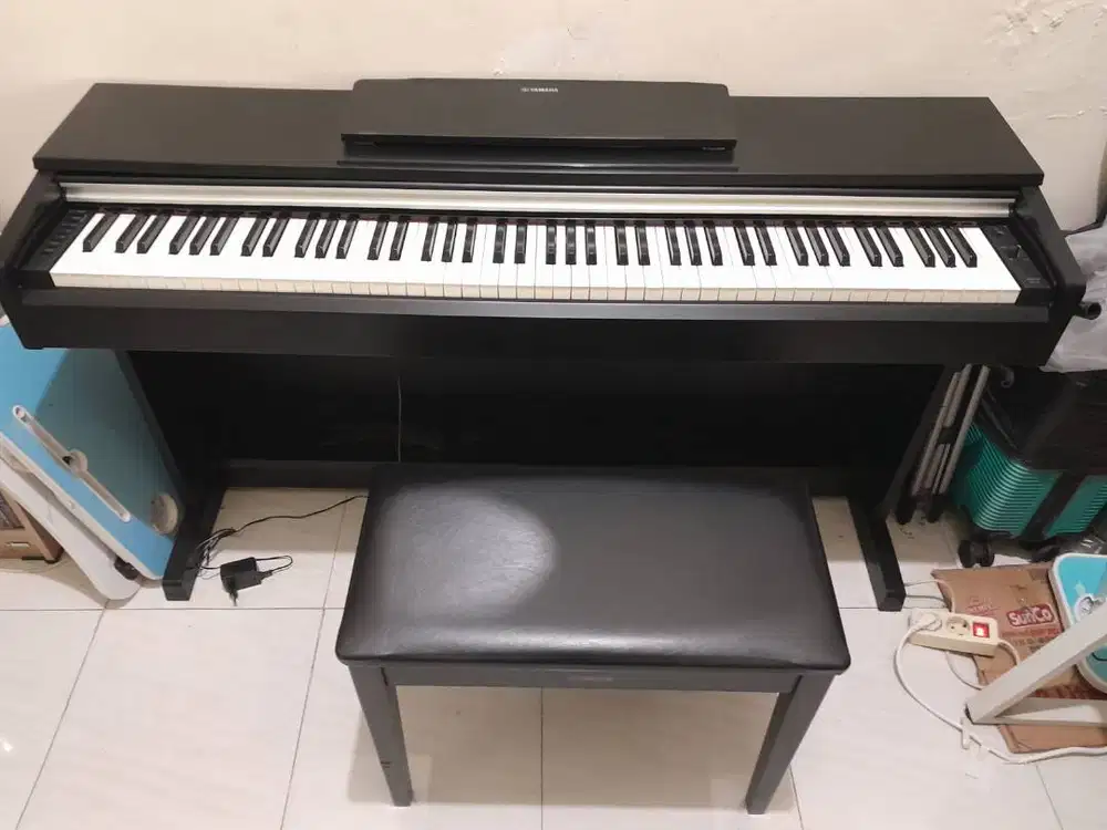 Jual murah Piano Digital Arius YDP-142 kondisi bekas , nego