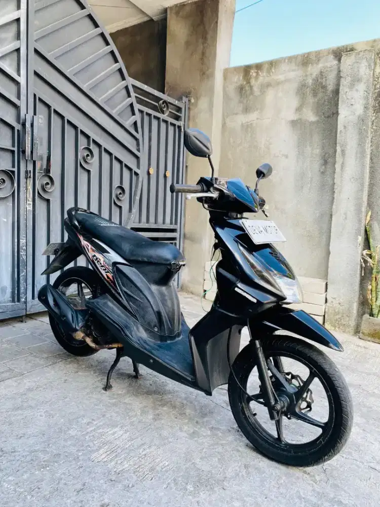 Beat karbu 2010 hitam Deva motor