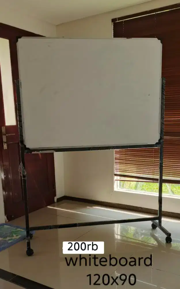 White Board 1 unit