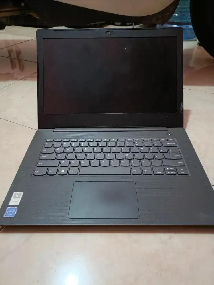 Lenovo V130-14IGM