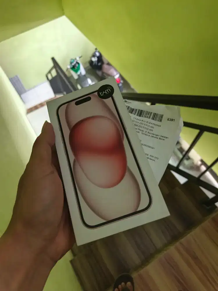 Iphone 15 128 ibox BNIB Erafone