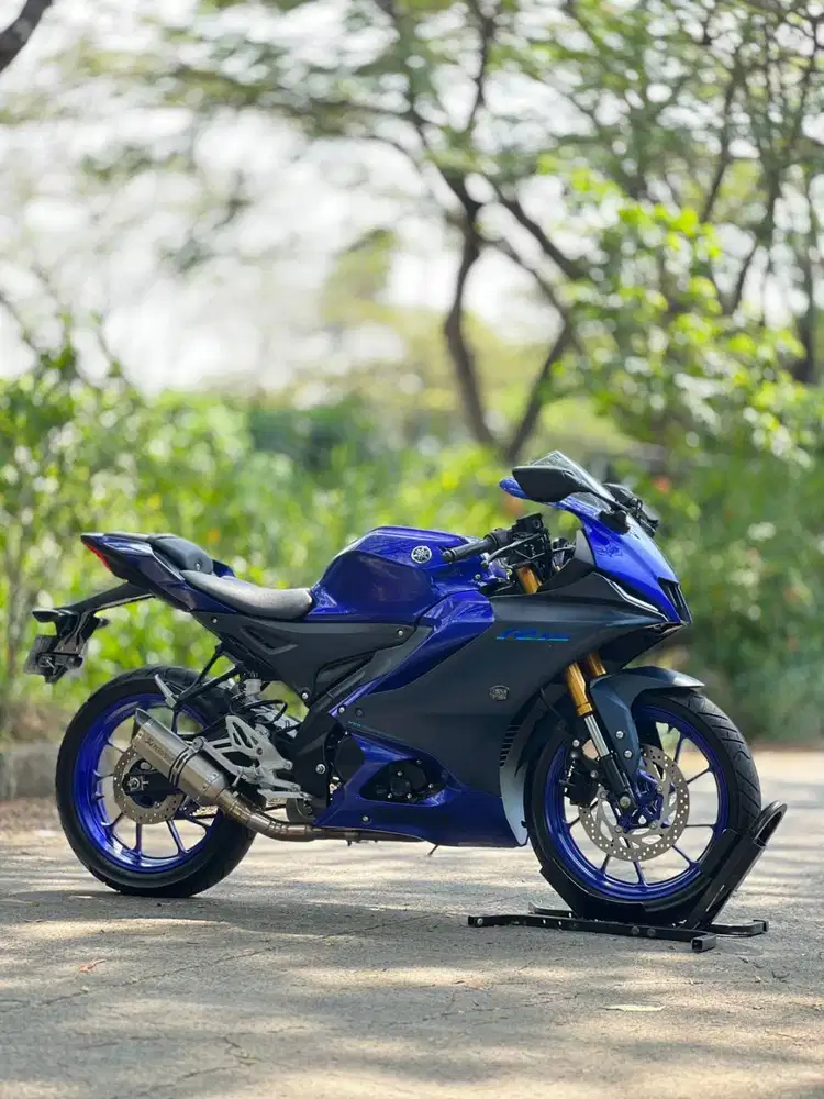 YAMAHA YZF R15 V4 BIRU 2023 KM 4K PAJAK PANJANG SIAP GASPOL