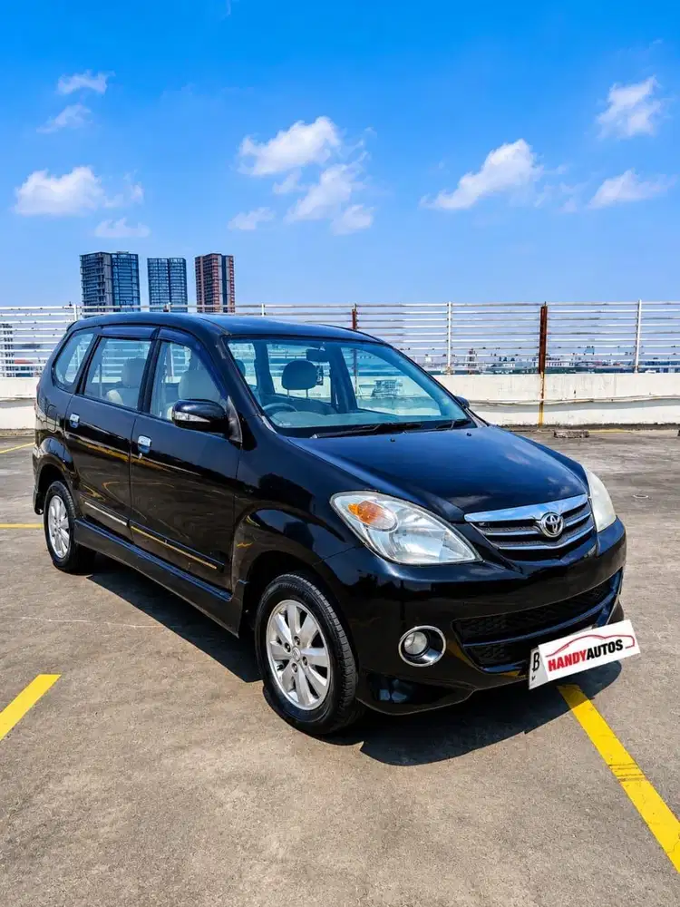 Toyota Avanza S Bensin Tahun 2010 Automatic  Hitam Metalik