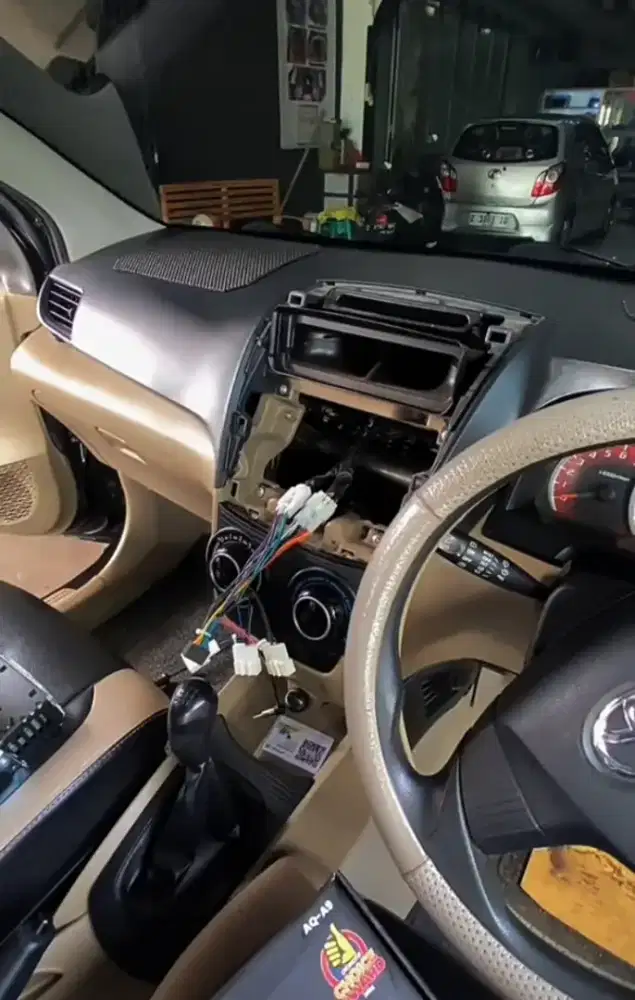 Terima pemasangan head unit android home service