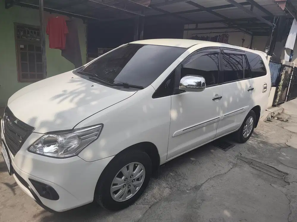 Toyota Kijang Innova 2013 Bensin