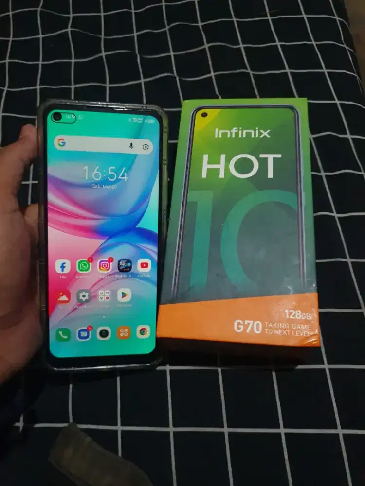 Infinix hot 10 4/128