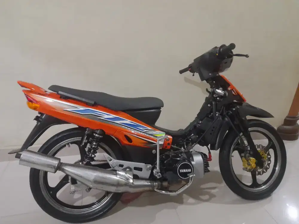 Di jual fizr 2004 ss lengkap