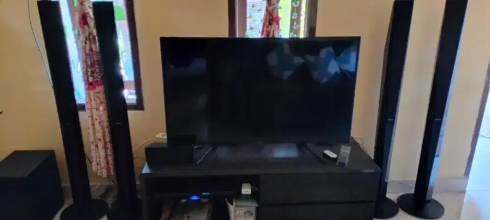 Sony home teather BDV E6100