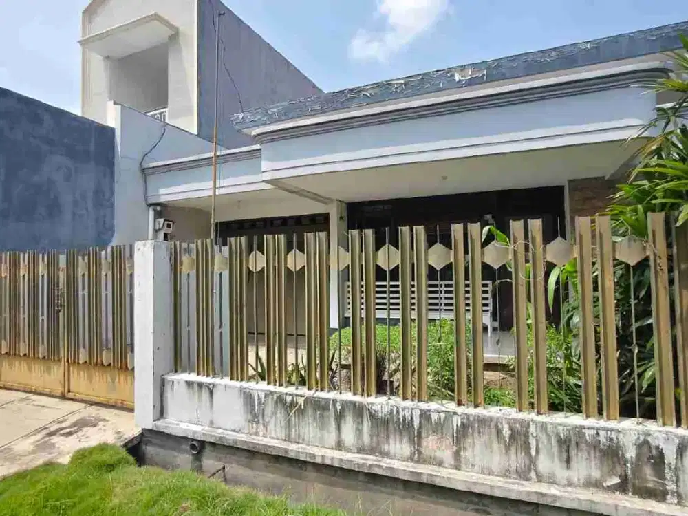 DIJUAL RUMAH MANYAR TIRTOASRI