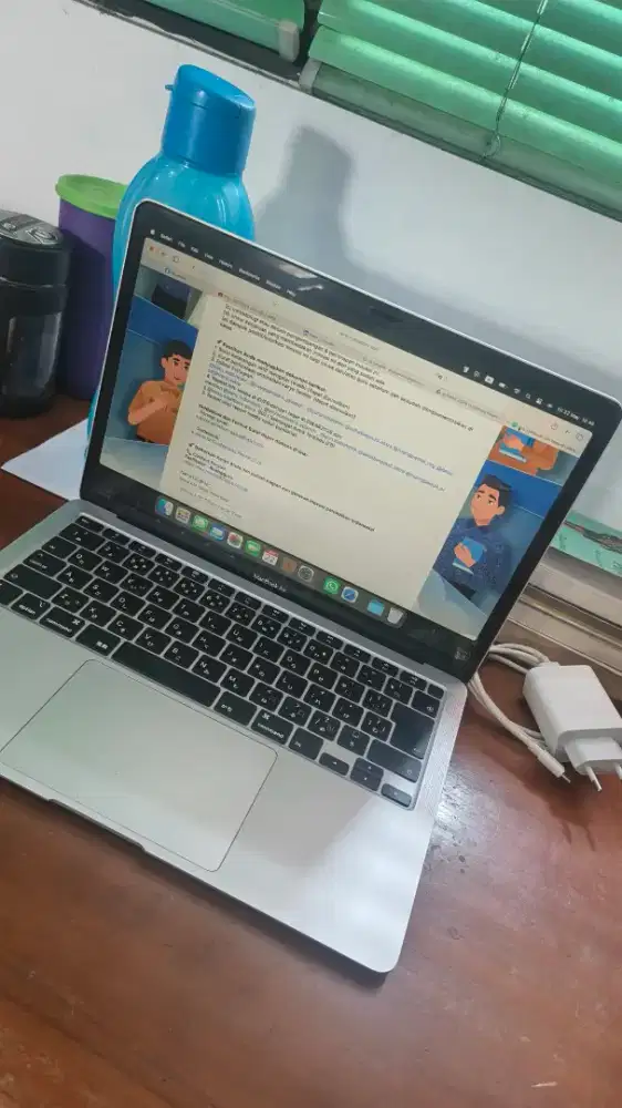 Macbook Air 2020 8/256 Mulus
