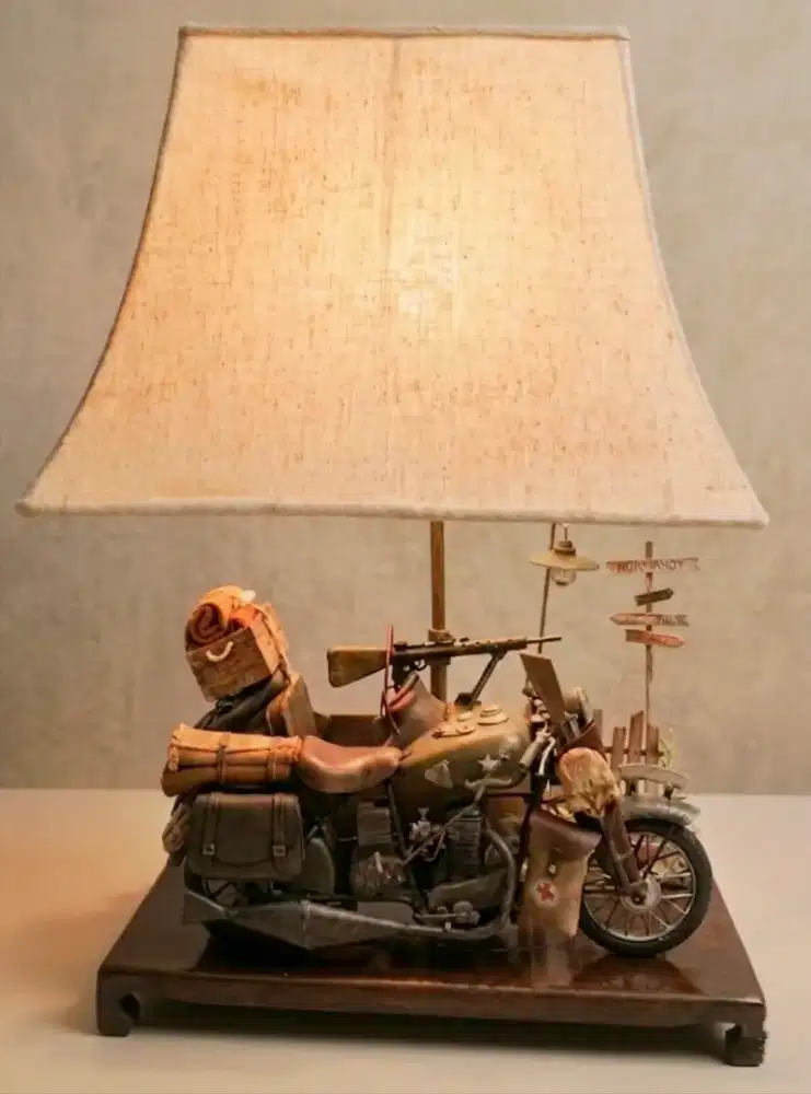 Lampu meja duduk tidur diecast sepeda motor harley logam vintage antik