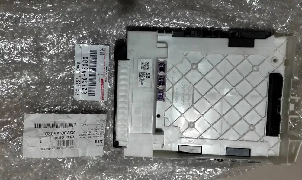 Box AS power distribution Innova Zenix G-HEVPN 82730-V5080