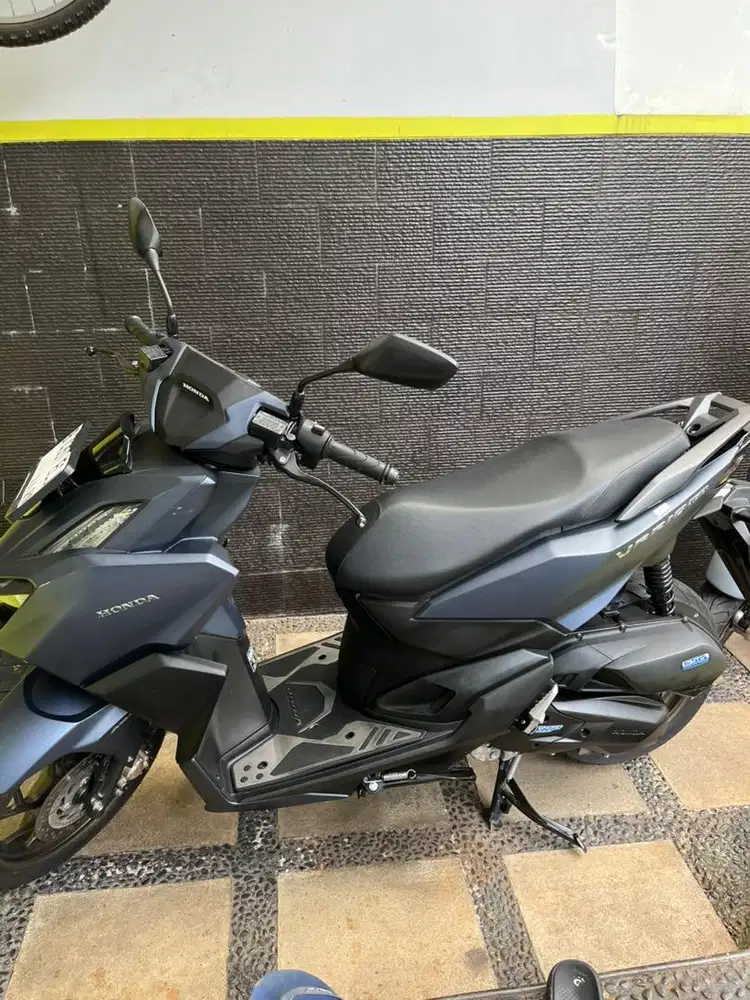 Honda Vario 160 ABS km rendah