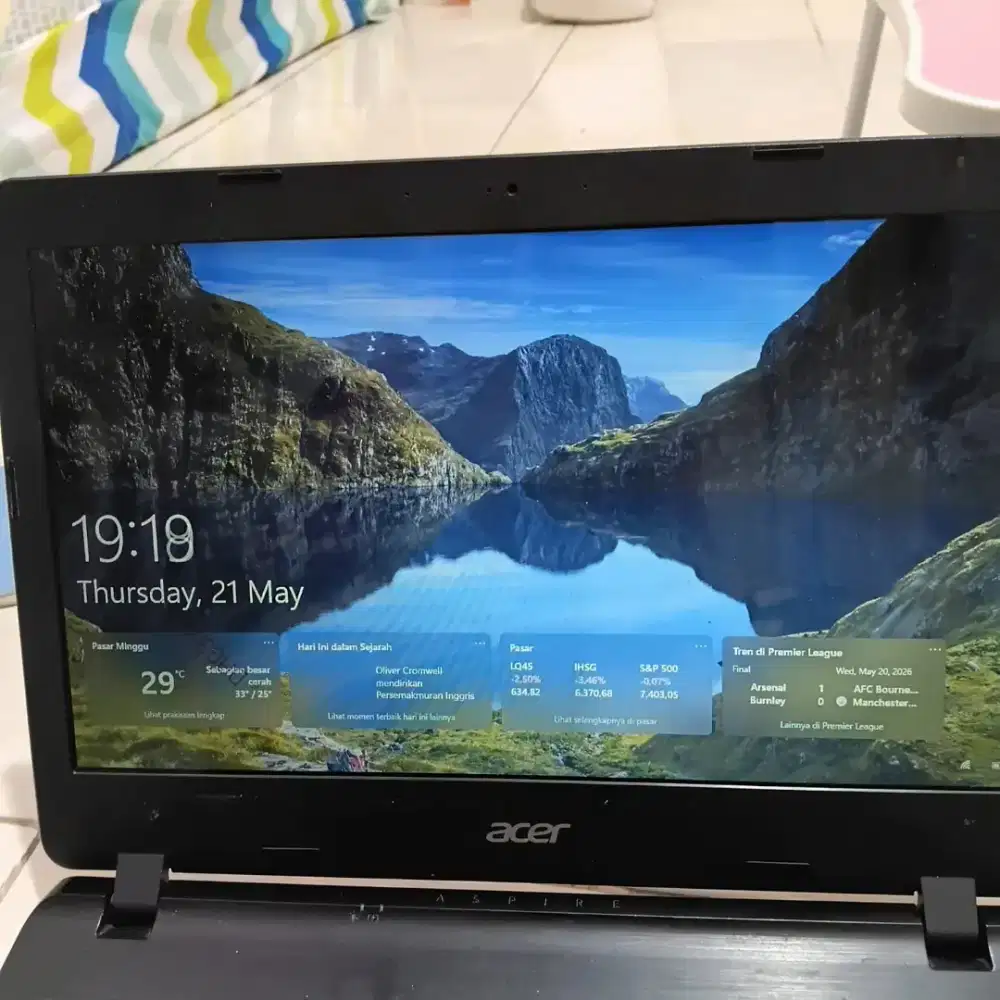 Laptop Acer Aspire intel Core i3 7th Gen 4GB/1TB