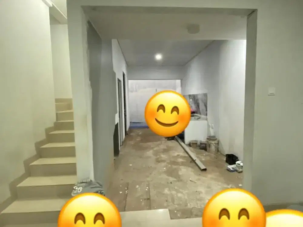 Rumah di Cimanggis Golf Estate Depok, Hadap Barat, Lokasi Strategis, Kondisi Masih Tahap Renov