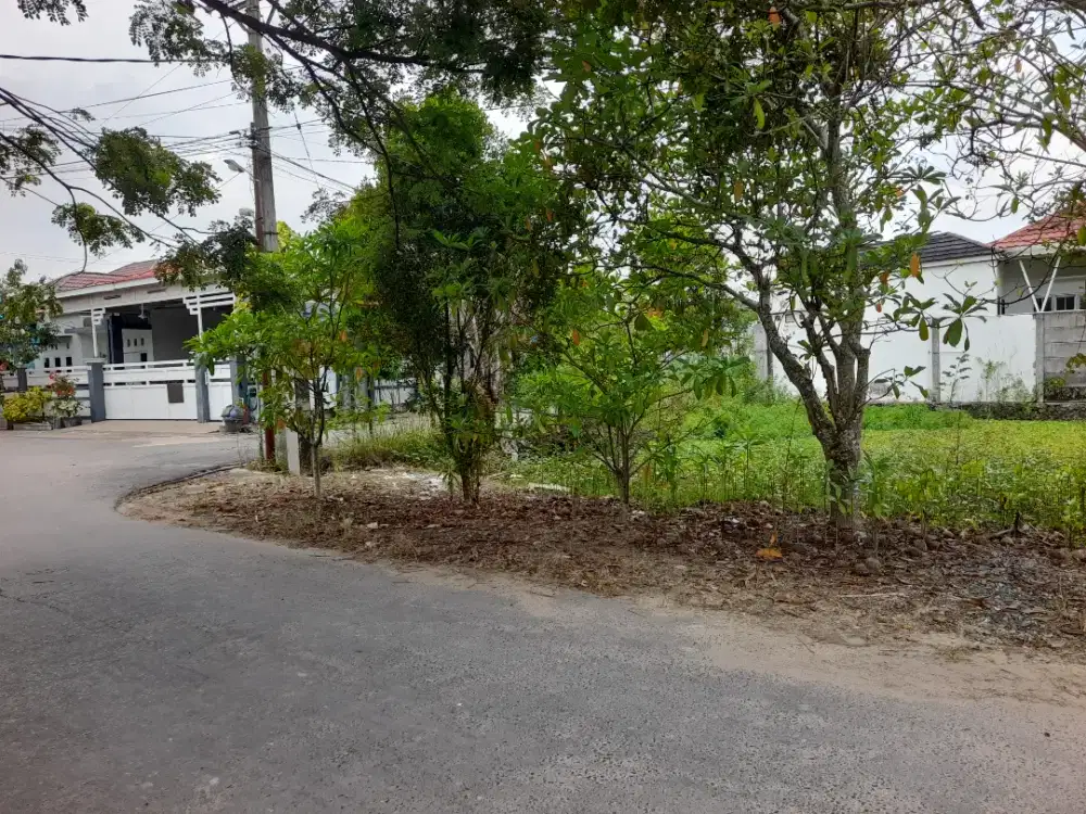 Jual tanah untuk usaha strategis Komp Green Yakin