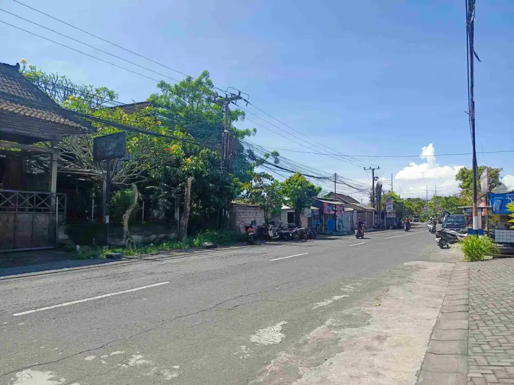 jl utama pantai padanggalak !! 8.3 are tanah di jual