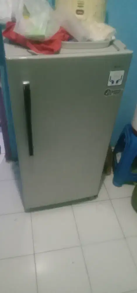 Kulkas midea 1 pintu