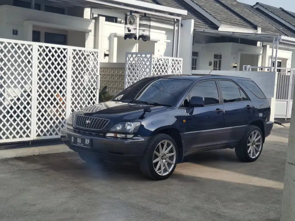 Toyota Harrier 2000 Bensin