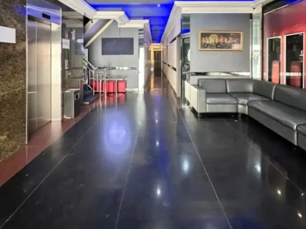 Dijual BU gedung beserta bisnis Karaoke bar dan executive club premium yg msh berjalan di jl melawai raya,blok M Jakarta Selatan