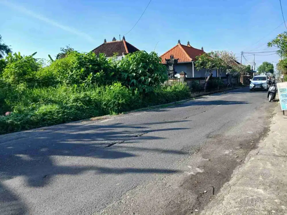 Di jual tanah jalan raya Cekomaria , Cengkilung , Denpasar, Bali