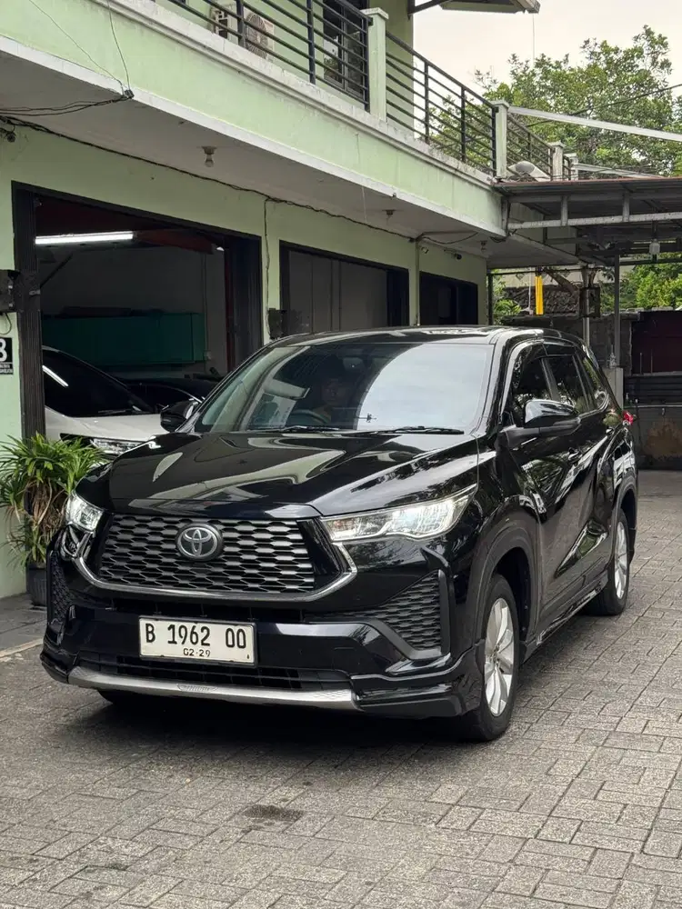 Jual Cash Toyota Zenix V Hybrid Modellista 2023