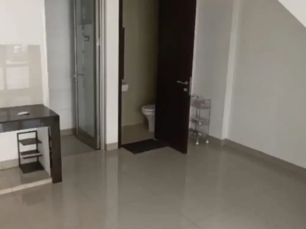 Disewakan Rumah di Pik 2,Cluster Cleveland, Uk.4.5x10m2, Kosongan