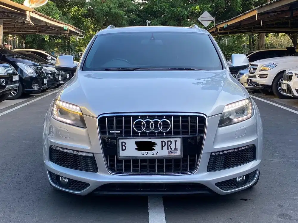 AUDI Q7 3.0 S LINE AT 2012 SILVER