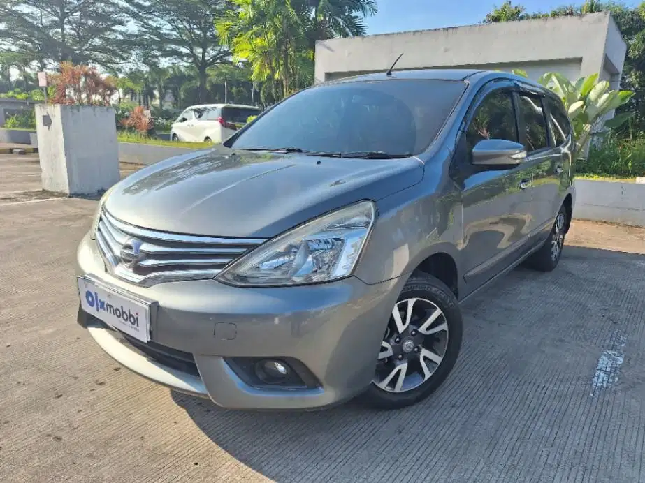 LOW DP Nissan Grand Livina 1.5 XV Bensin-AT 2018 TMH