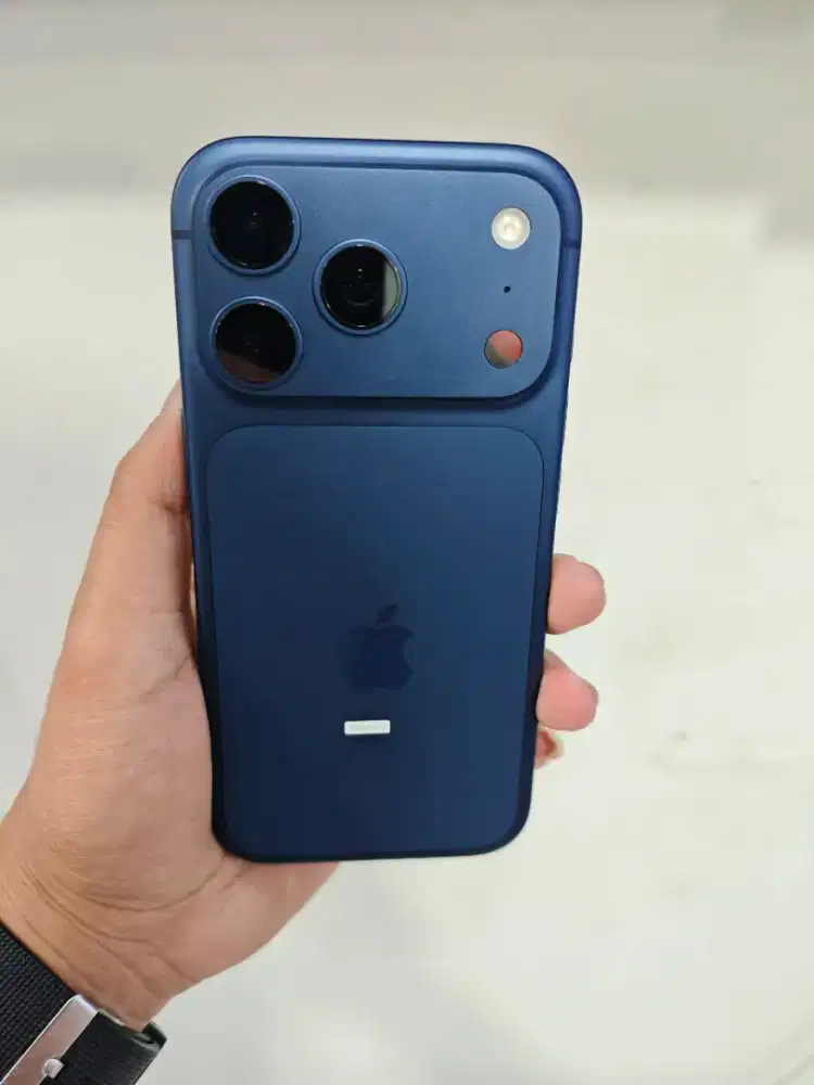 Iphone 17 pro 256 Blue ibox