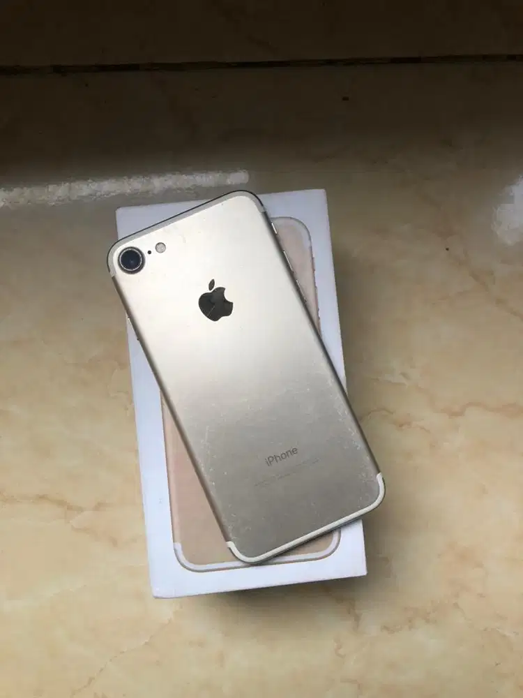 iphone 7 128gb fullset siap pake