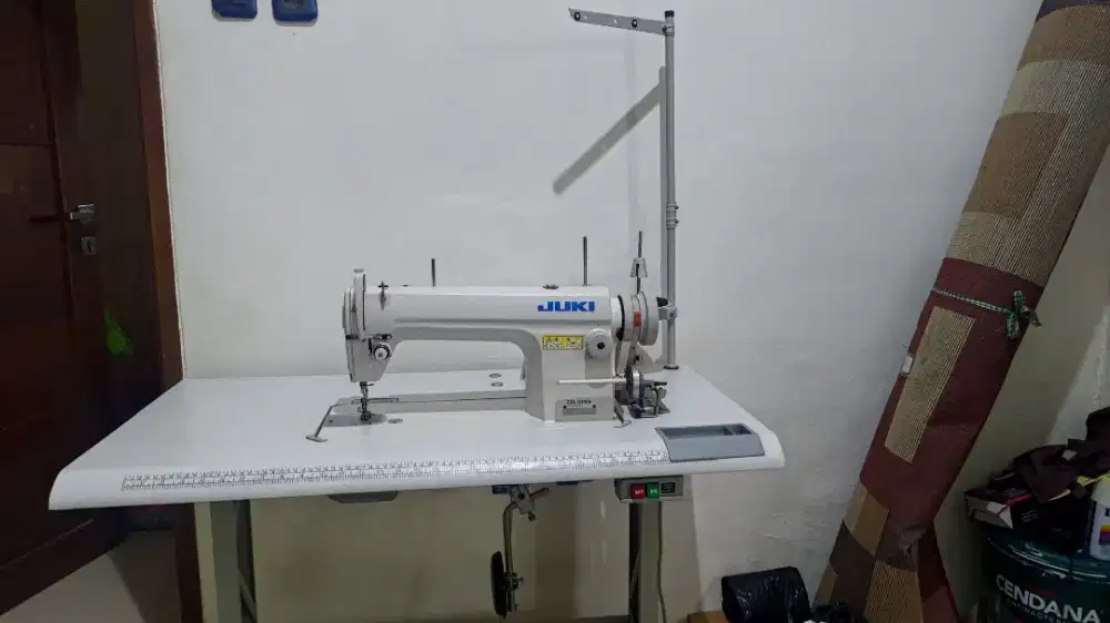 Mesin jahit JUKI DDL 8100e