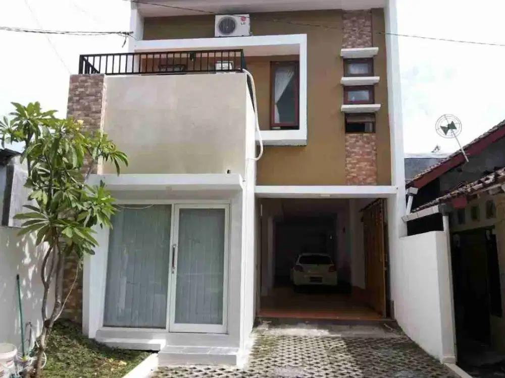 Dijual kost putri 23 kamar full penghuni dekat kampus UMY, Universitas Alma'ata, UNJAYA & BSI