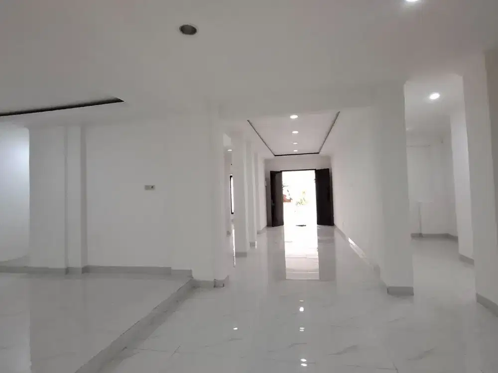 RUMAH BAGUS MURAH JUAL CEPAT 3 LANTAI RANGKA BAJA RINGAN LEGENDA WISATA CIBUBUR JAKARTA TIMUR