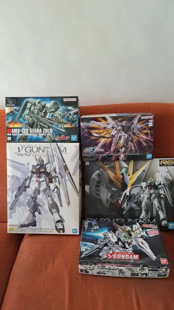 Jual Gundam Bandai original baru MIB