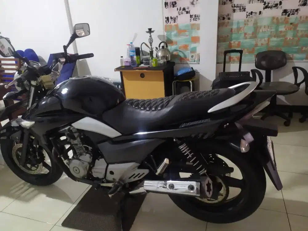 Suzuki Inazuma 250cc th 2013 surat lengkap pajak hidup