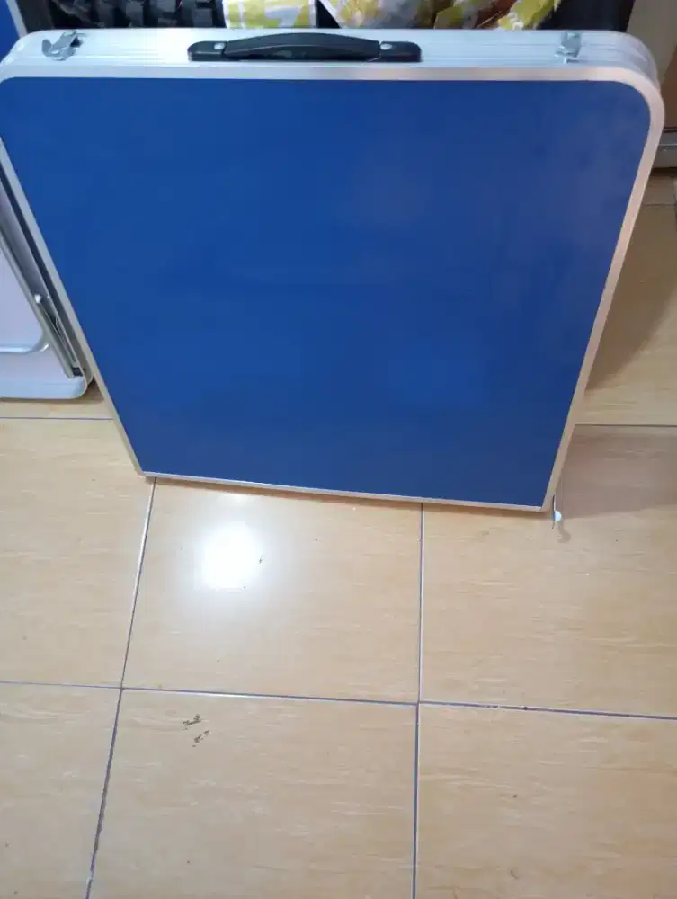 FREE ONGKIR MEJA LIPAT PORTABEL ELEGAN BERBAHAN ALUMINIUM YANG KOKOH