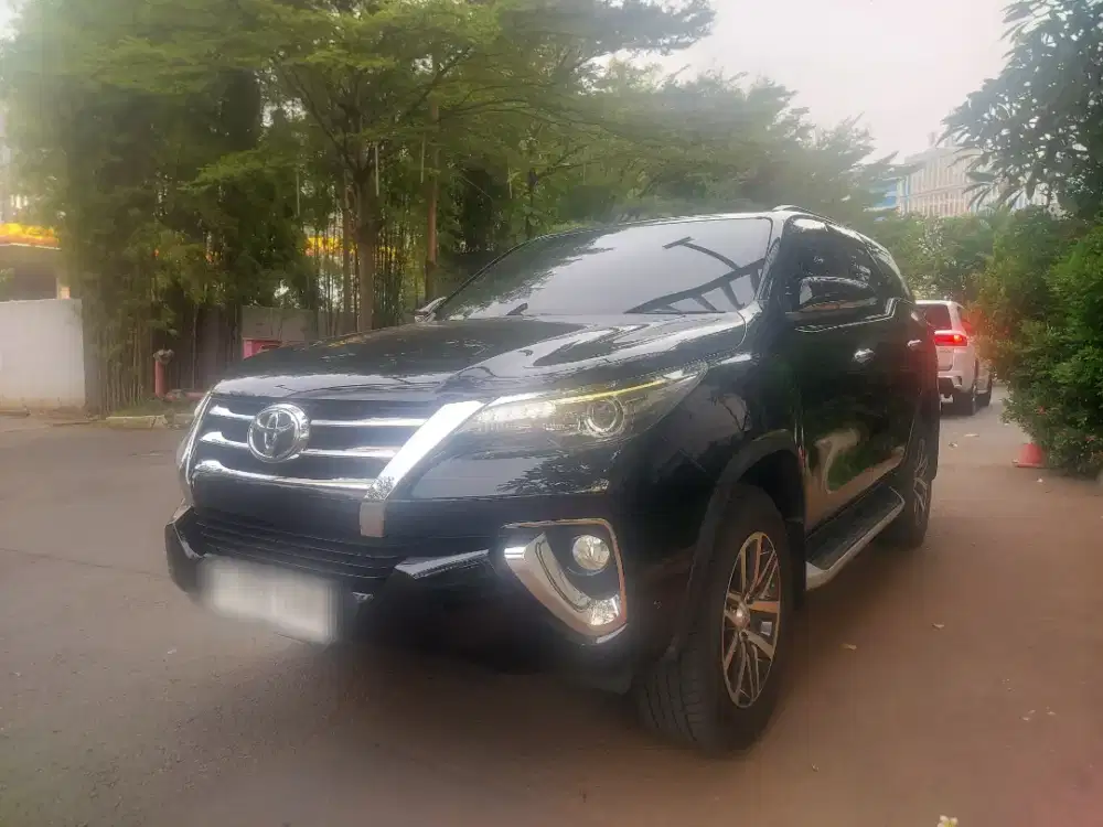 Antik Km 60k Toyota Fortuner 2.5 VRZ 2016 Hitam