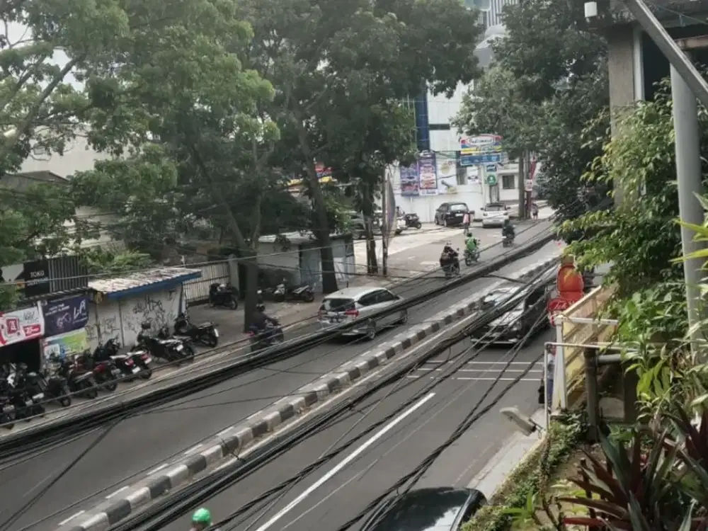 Disewakan/Dijual Rumah mainroad sebrang Universitas Maranatha dekat Pintu Tol Pasteur Bandung Kota