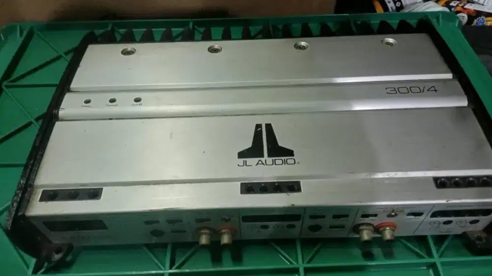 Power amplifier mobil mrk JL AUDIO 4 ch