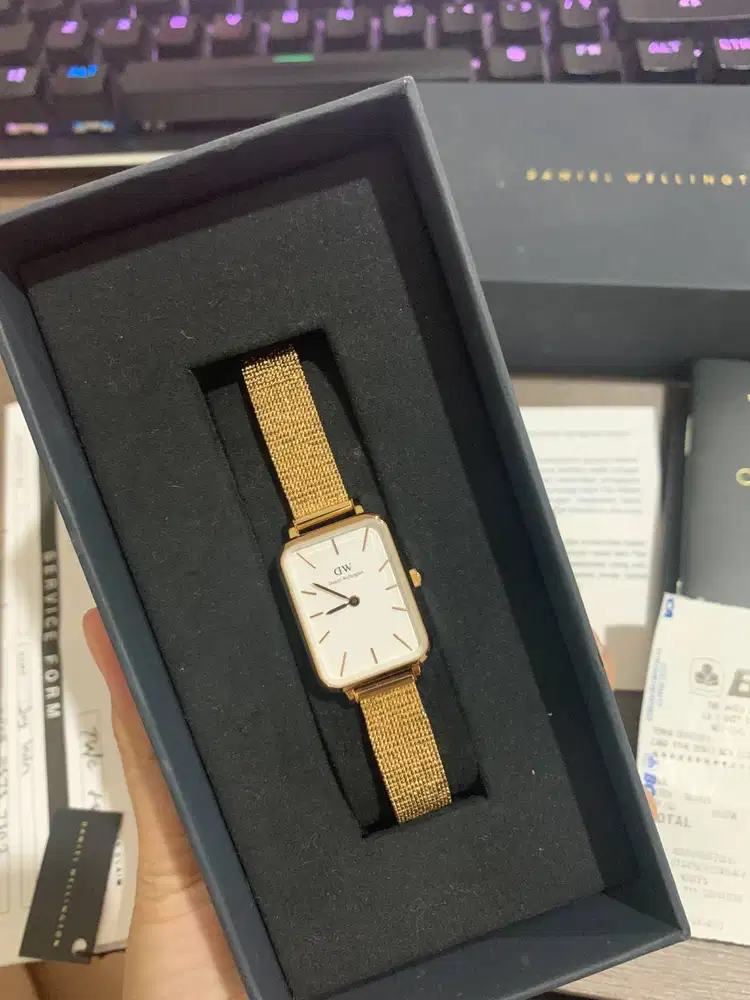 Daniel Wellington Quadro White Pressed Evergold Gold Jam Tangan Wanita