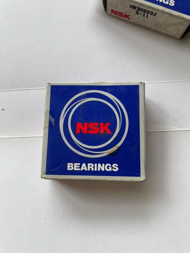 NSK Bearing 30203 / 30203J Original Japan