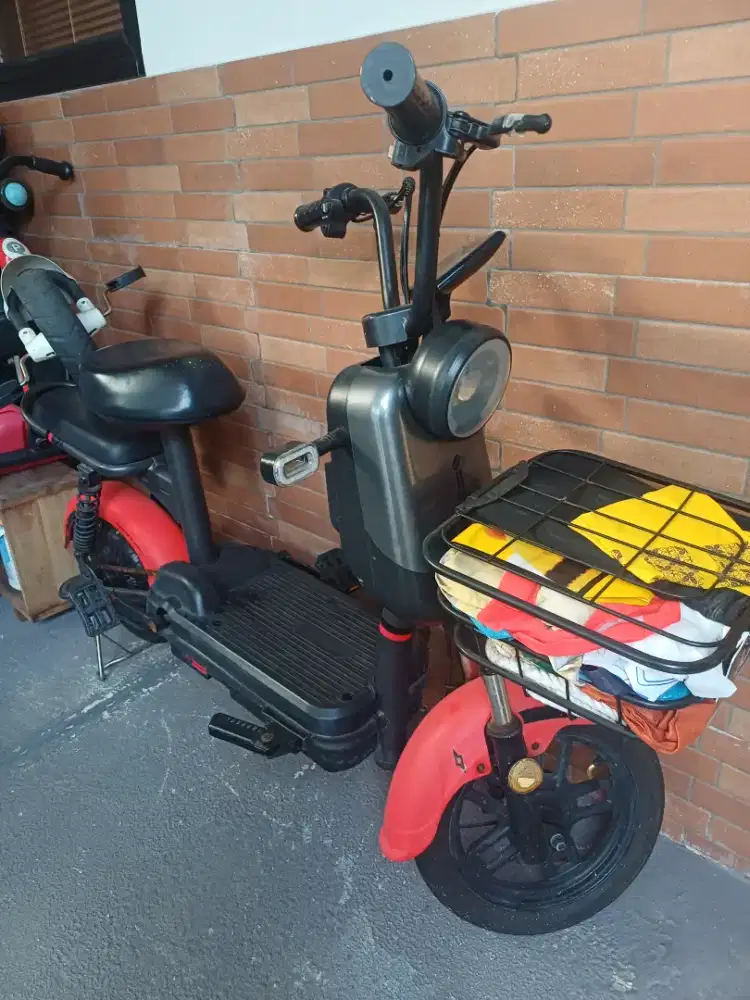Sepeda Listrik Dijual Murah Meriah