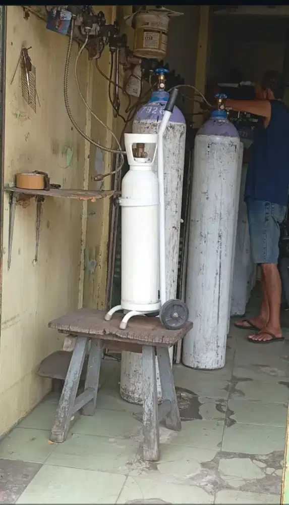 Tabung oksigen 1m³ lengkap