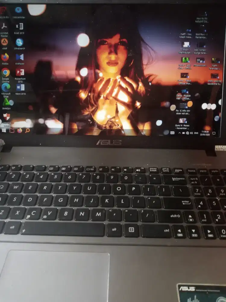 Laptop Asus X550DP Ram 8 GB hardisk 500 gb
