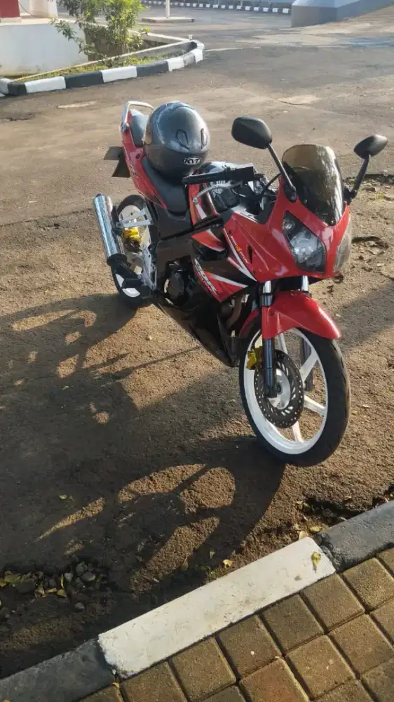 Honda Cbr 150 old 2006