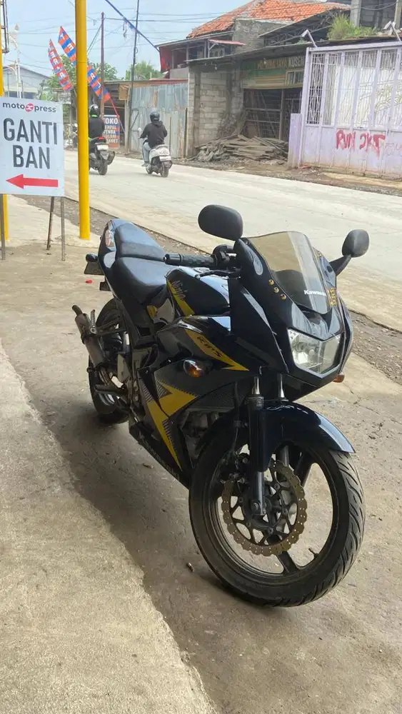 DI JUAL NINJA RR TAHUN 2014 MULUS